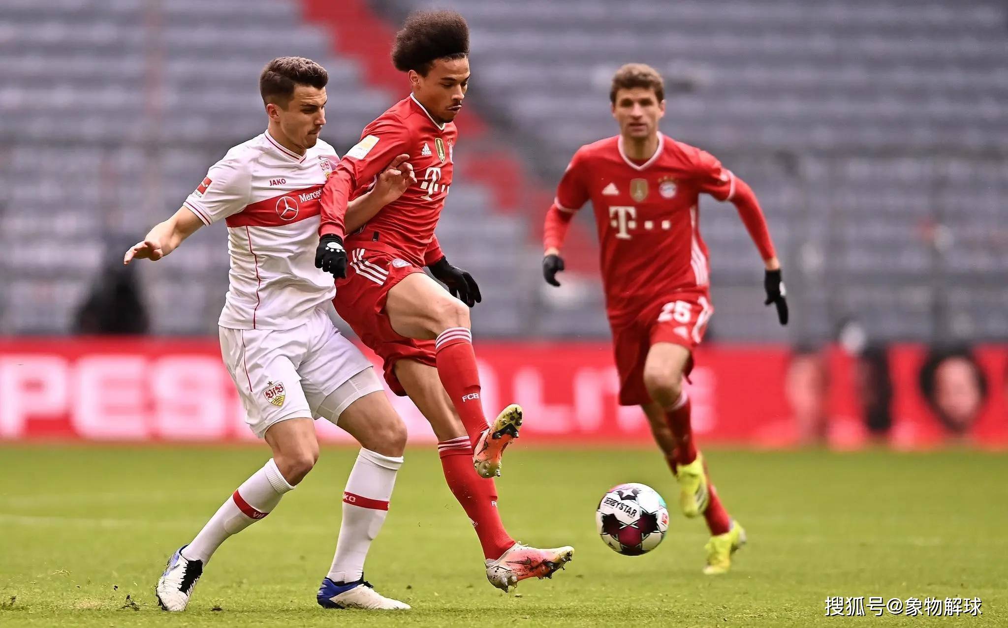 集结日曼联调整名单以备德国杯波尔图转会期伤情更新，媒体一致点评：Ming在FPX比赛中惊险取胜的简单介绍