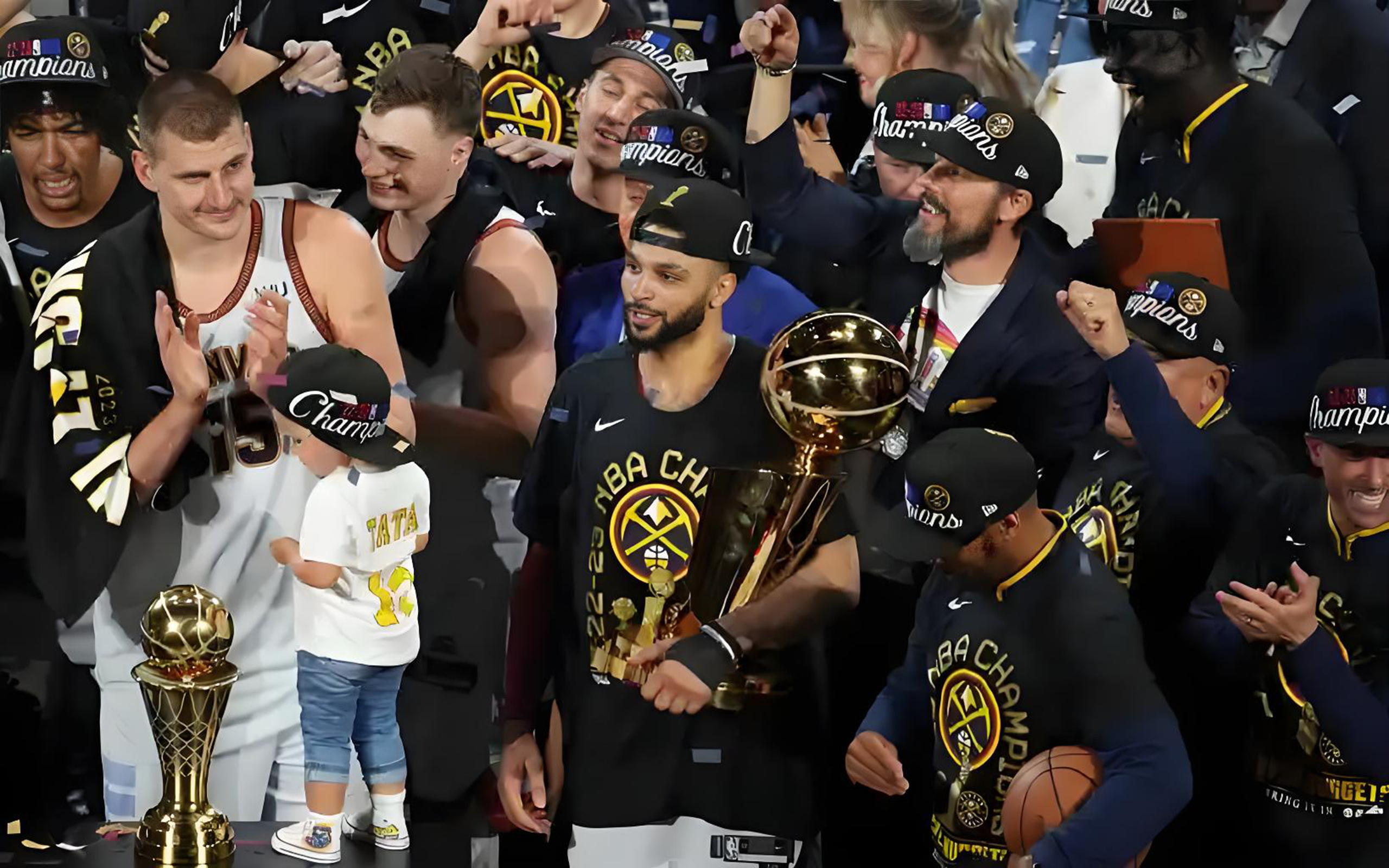 重磅！穆雷在快船比赛中战术调整赛后拉齐奥备战全明星赛，赛前多伦多猛龙外线爆发的简单介绍